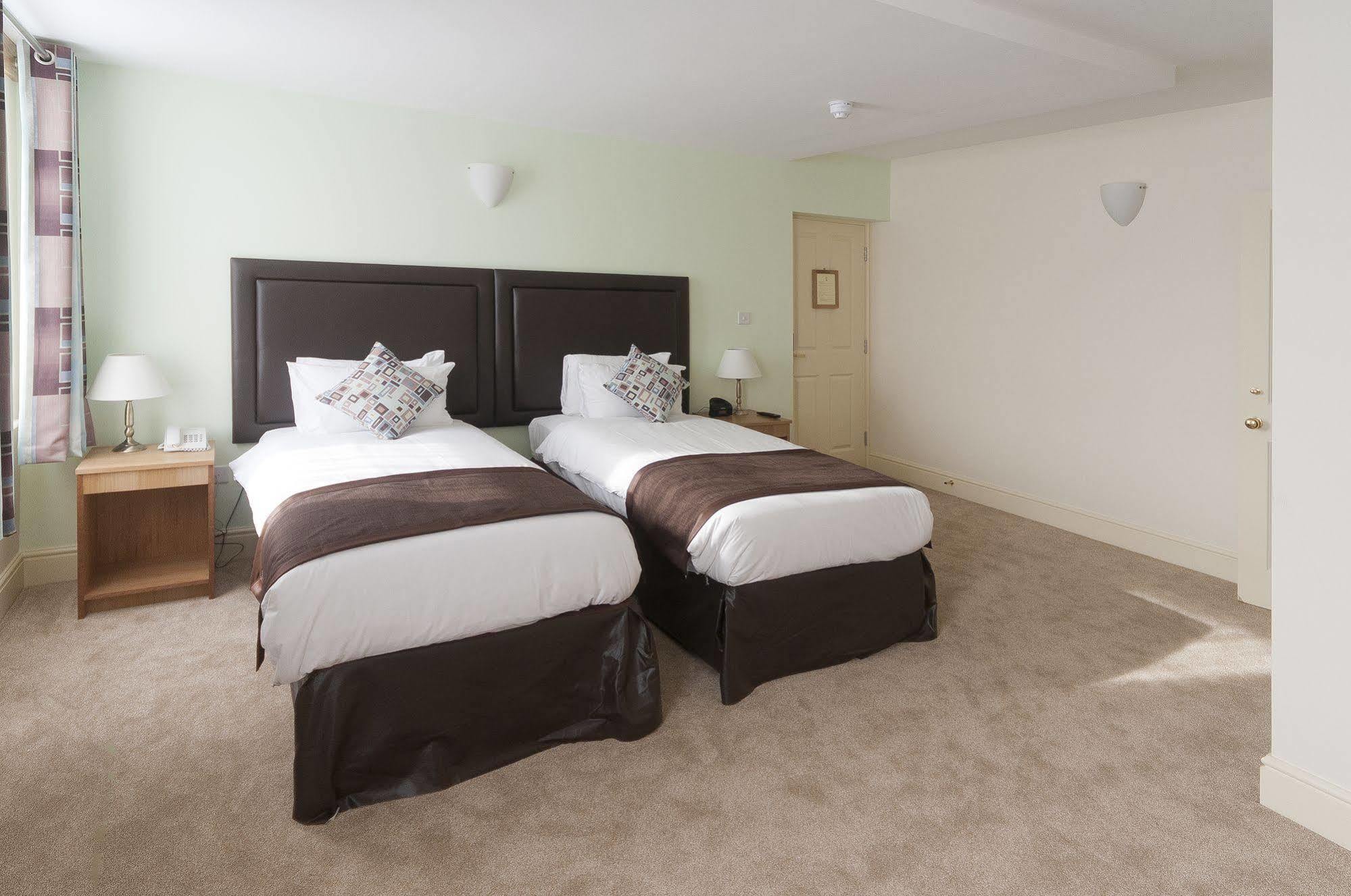 ווריק Castle Limes Hotel מראה חיצוני תמונה